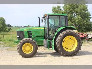 2009 John Deere 7130