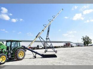 2022 Harvest International H1082