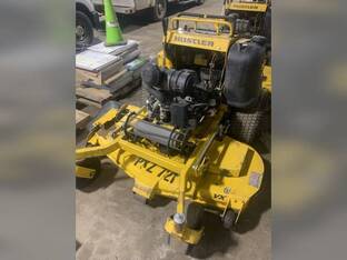 2021 Hustler 940254