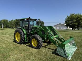 2021 John Deere 6135E