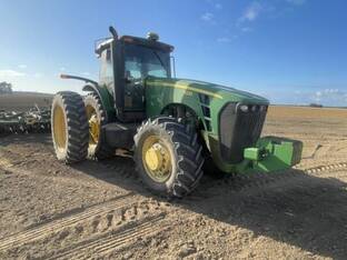 2007 John Deere 8230