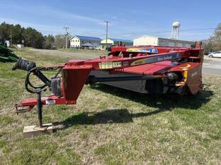 2016 New Holland H7330