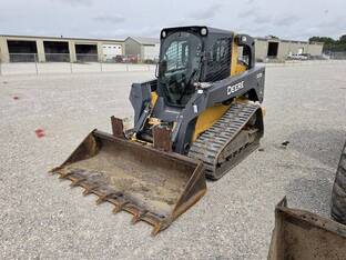 2014 John Deere 333E