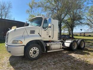 2007 Mack CH613