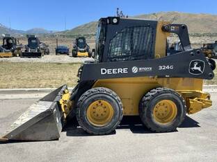 2022 John Deere 324G
