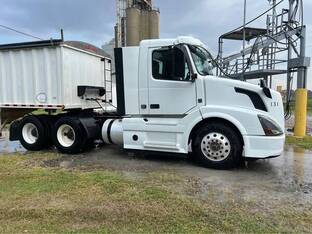 2018 Volvo VNL42T430