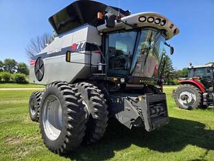 2012 Gleaner S77