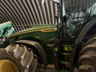 2025 John Deere 8R 410
