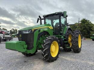 2023 John Deere 8R 230