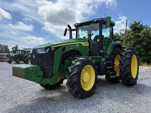 2023 John Deere 8R 230