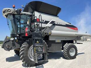 2013 Gleaner S67