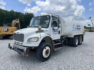 2017 Freightliner BUSINESS CLASS M2 106