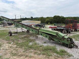John Deere 350