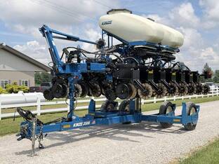 2019 Kinze 3500