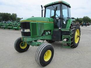 1993 John Deere 7700