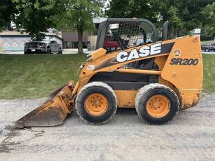 2011 Case SR200