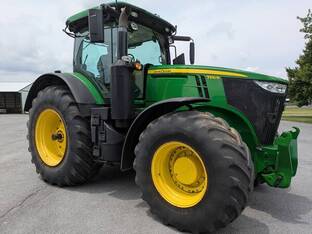2017 John Deere 7310R