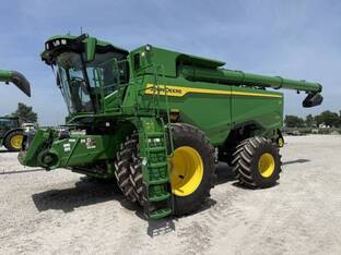 2025 John Deere S7 800