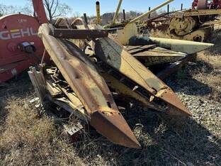 New Holland 717R