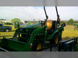 2022 John Deere 1025R