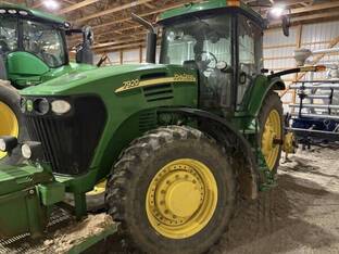 2005 John Deere 7920