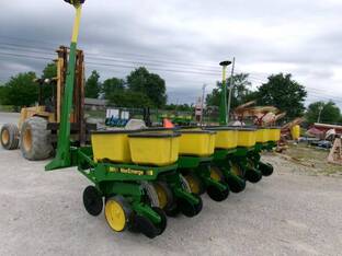 1984 John Deere 7000