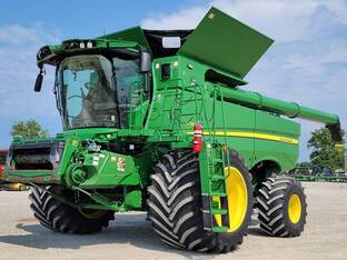 2022 John Deere S780