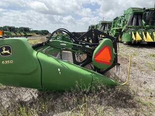 2010 John Deere 635D