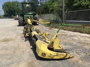 2019 John Deere 690