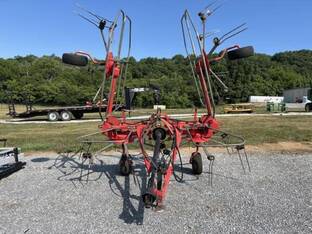 Massey-Ferguson 4 BASKET TEDDER