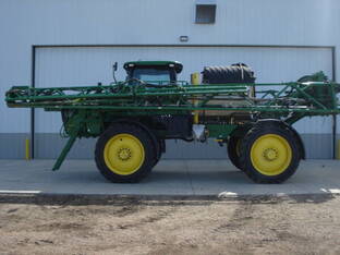 2021 John Deere R4044