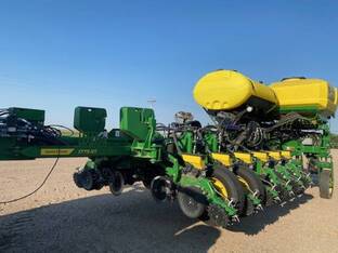 2025 John Deere 1775NT