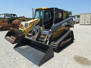 2018 John Deere 333G