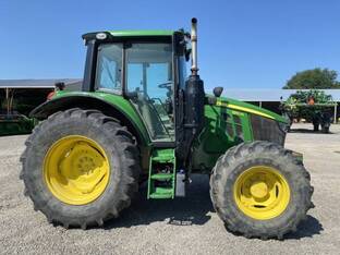 2021 John Deere 6110M