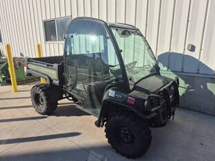 John Deere GATOR XUV 825I OLIVE