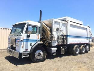 2014 Peterbilt 320