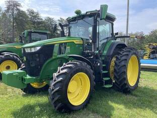 2023 John Deere 7R 250