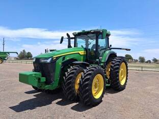 2022 John Deere 8R 310