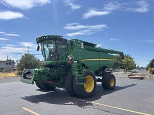 2021 John Deere S790
