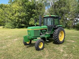 1973 John Deere 4230