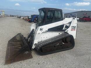 2008 Bobcat T250