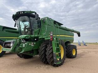 2022 John Deere S770