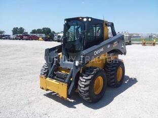 2022 John Deere 330G