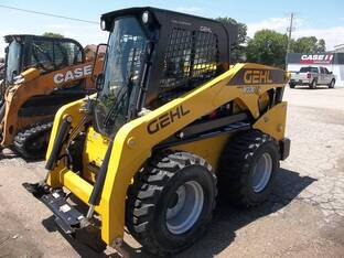 2025 Gehl V330