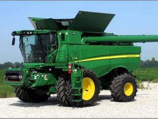 2023 John Deere S790