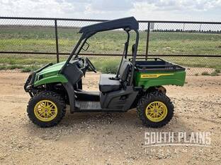 2023 John Deere GATOR XUV 590M