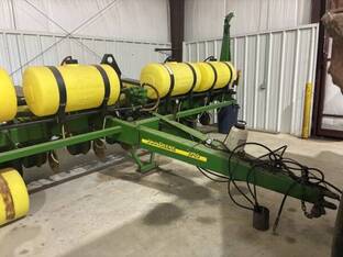 2003 John Deere 1750