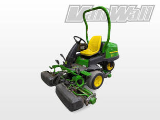 2016 John Deere 2500B