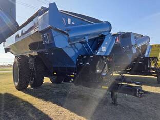 2025 Kinze 1121