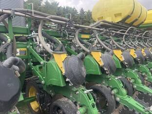 2022 John Deere DB66